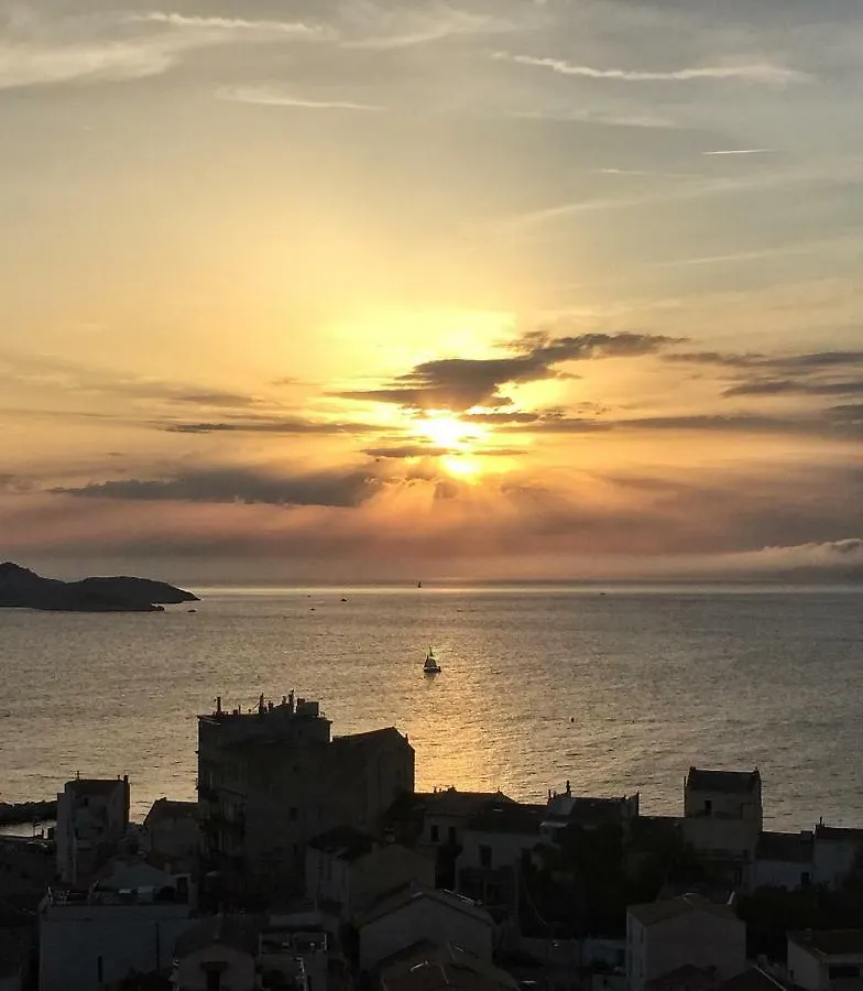 Serenity Escape Marseille - Sea View & Sunset